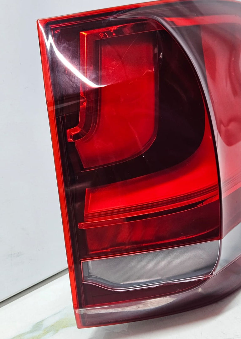 2014-2018 BMW X5 F15 Rear Right Side Tail Light 7290104 OEM