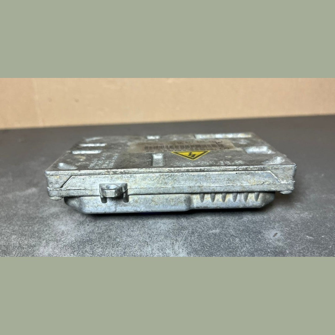 Mercedes Benz W221 Xenon Light Headlight Control Module Unit A216 8203585 OEM