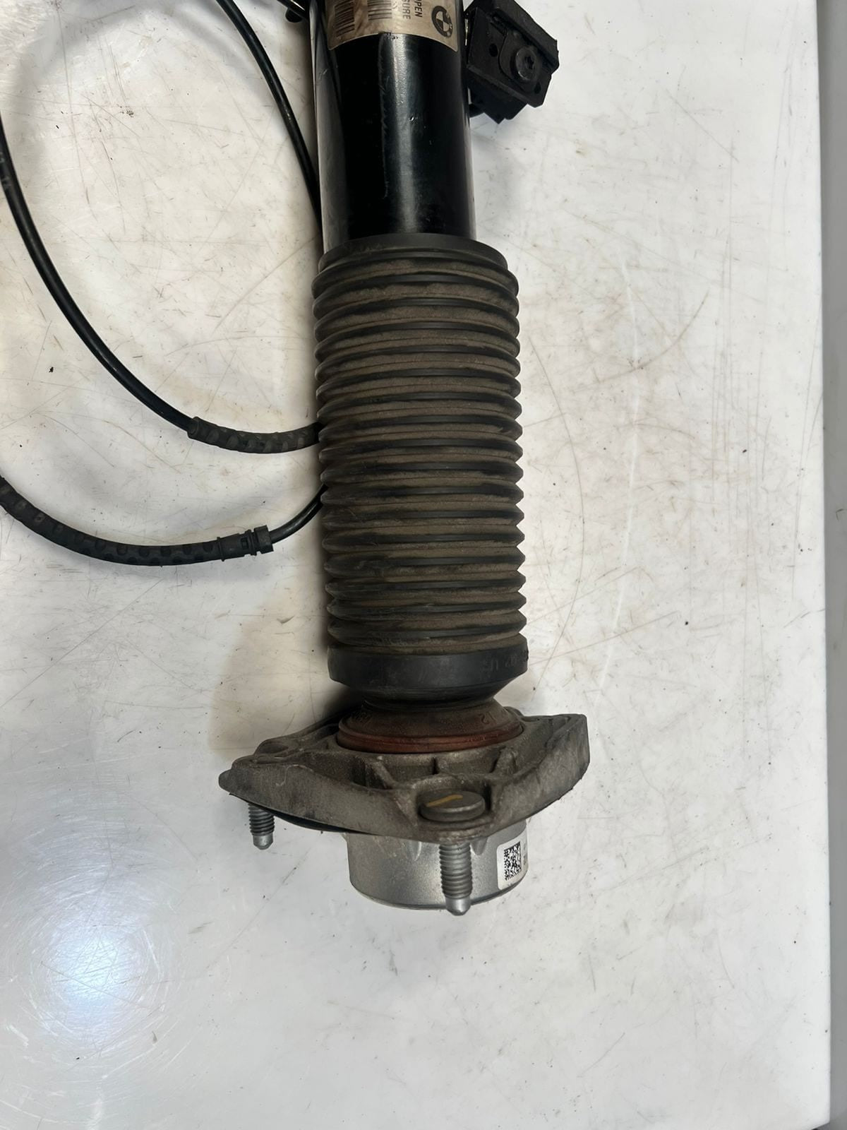 2014-2018 BMW X5 F15 X6 F16 xDrive 30d Rear Shock Absorber DIESEL 6875087 OEM