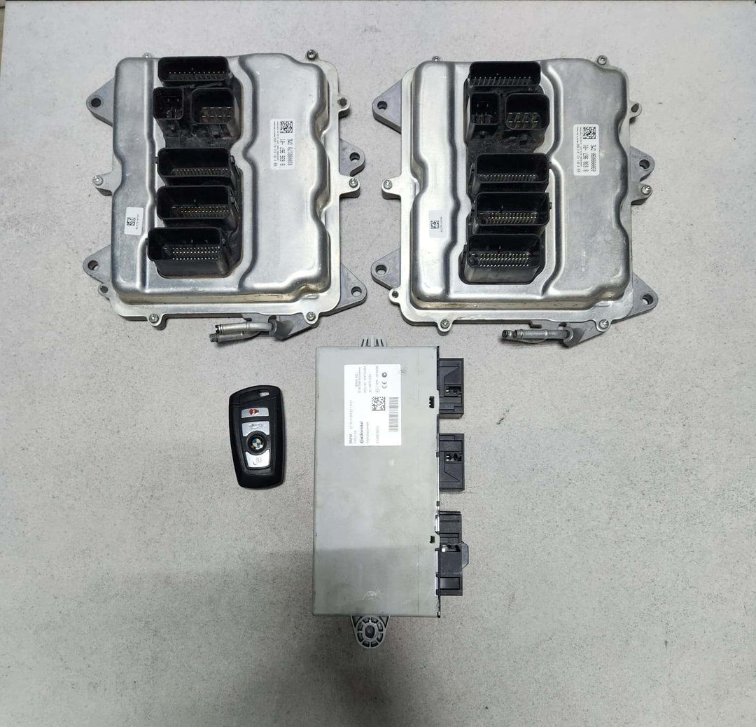 2014-2016 BMW 550i Engine Control Module 8636967 550i and X5 N63N