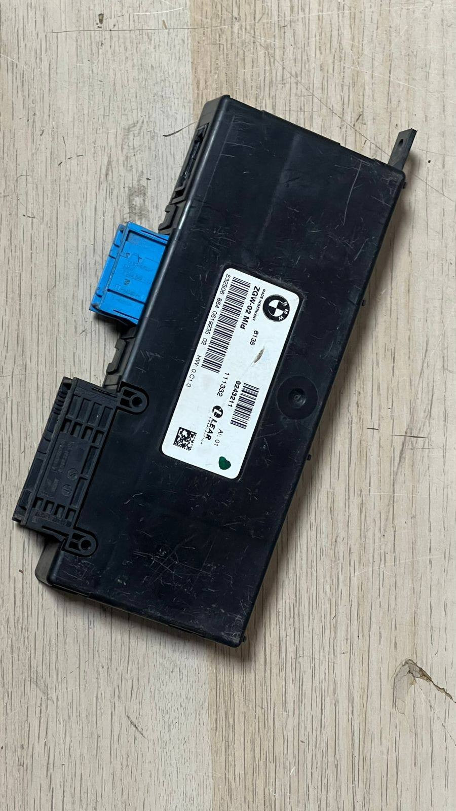 2011-2013 BMW 528i Gateway Control Unit 9243211 F10 F11 OEM