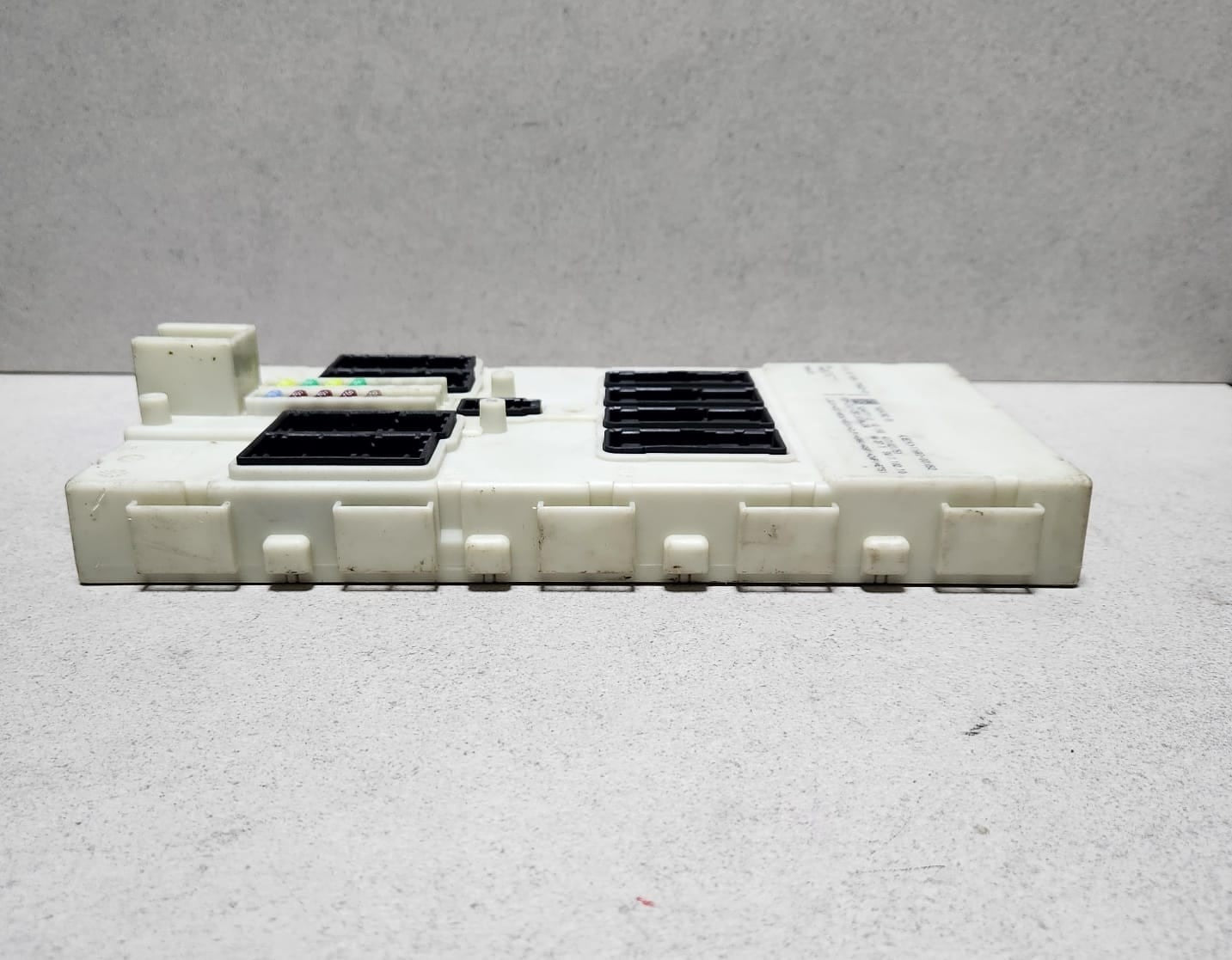 2012-2016 BMW 328i Front Electronic Control Module 9324781 F30 F32 F22 F80 F82 