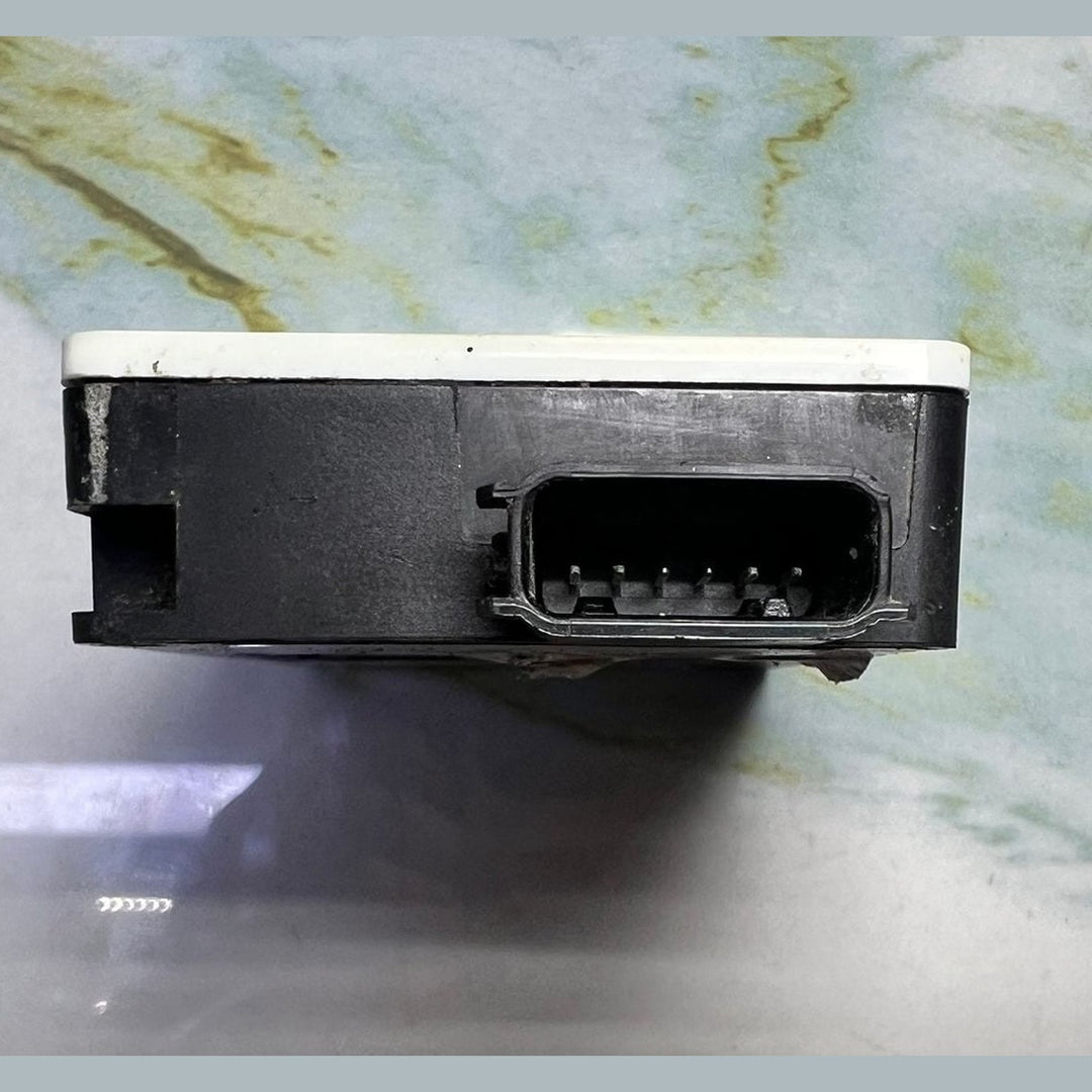 Mercedes Blind Spot Assistant Radar Sensor A0009052504 E CLA CLS ML GL Class.