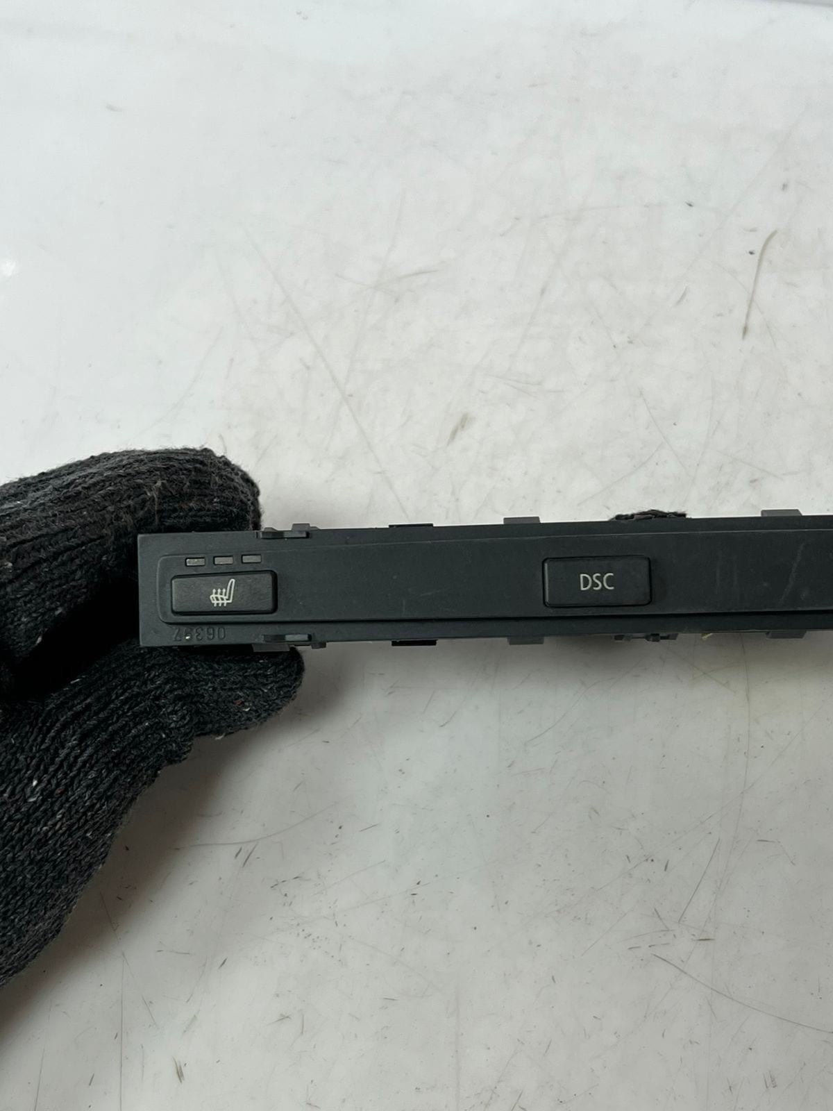 2004 BMW 525i 5-Series E60 E61 530I 540I Heated Seat DSC Switch Panel 6949445 