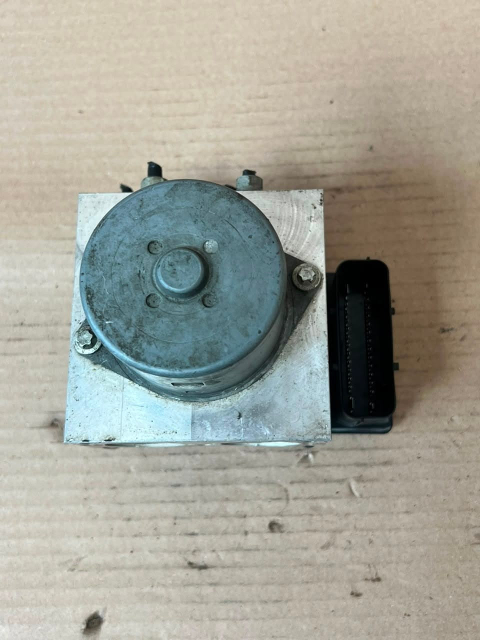2006-2015 Mini Cooper R60 R59 R55 R56 FWD ABS Pump Control Module 6866011