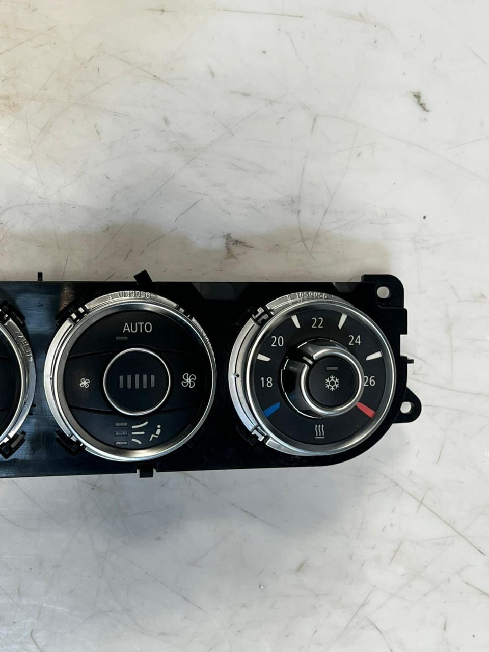 2009-2016 BMW Z4 E89 35IS Automatic Air Conditioning Control Unit 9205359 OEM