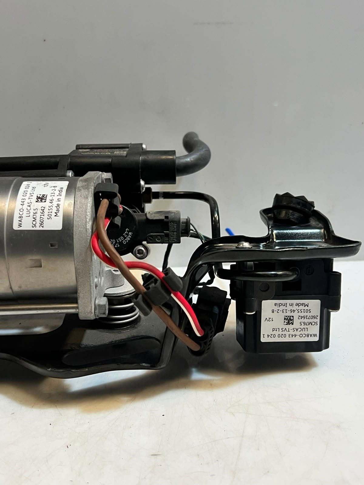 2015-2019 BMW X5 F15 F85 X6 F16 F86 Air Suspension Compressor Motor 6875177 OEM