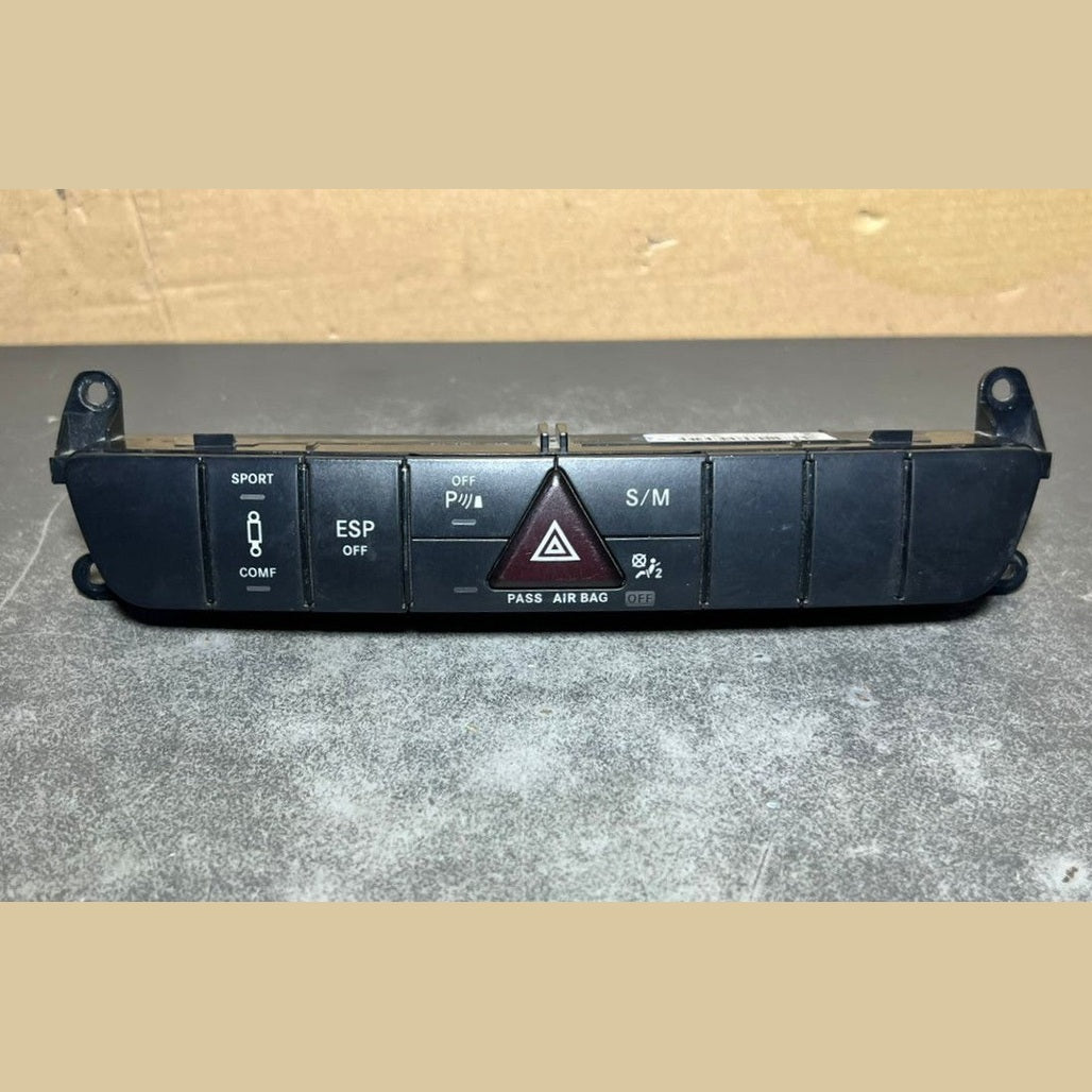 07-13 Mercedes W164 ML GL Schalter Bedienfeld Fahrwerk ESP S/M A164 8700151