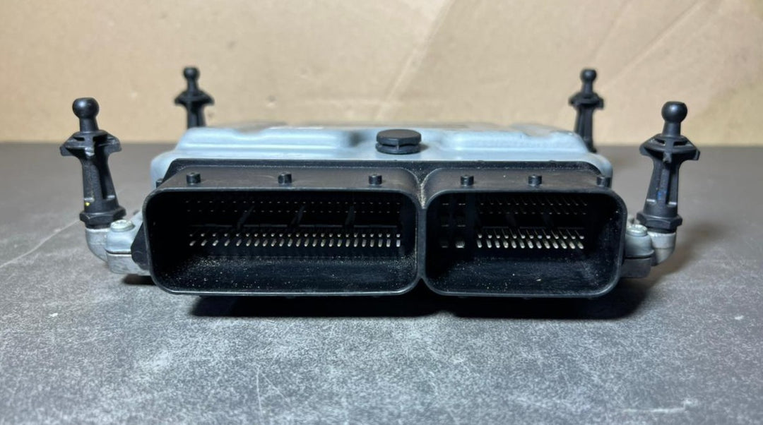 04-10 Mercedes W219 CLS Engine Control Module Unit ECM ECU A272 1533879 OEM