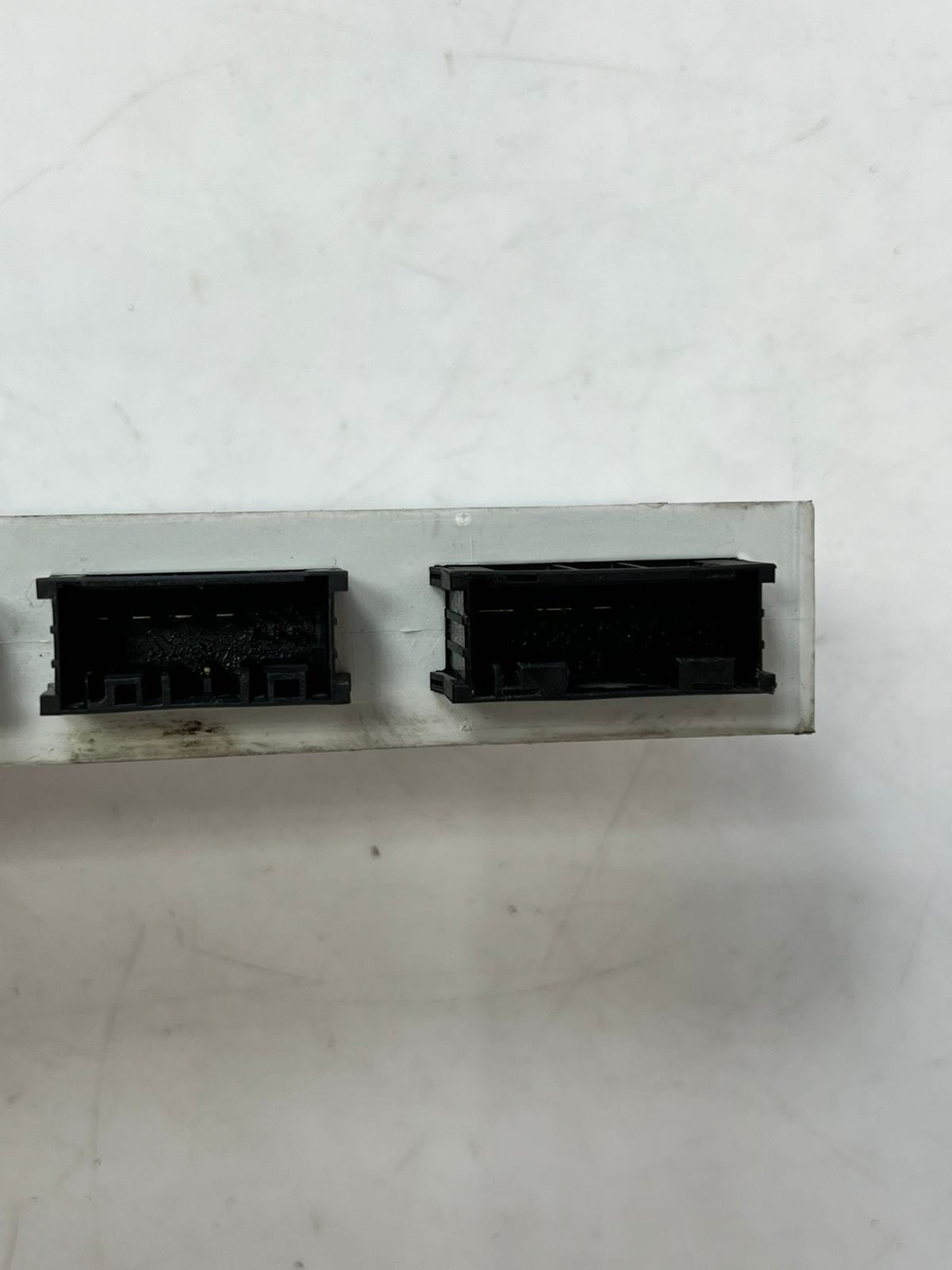 2017 BMW 5 F10 F11 Tailgate Boat Lid Control Unit Module 6135 7394651