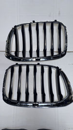 Bild in die Galerieansicht laden, BMW X3 G01 X4 G02 FRONT GRILL NEW GENUINE LHS RHS 7464930-7464929 X-line 2018