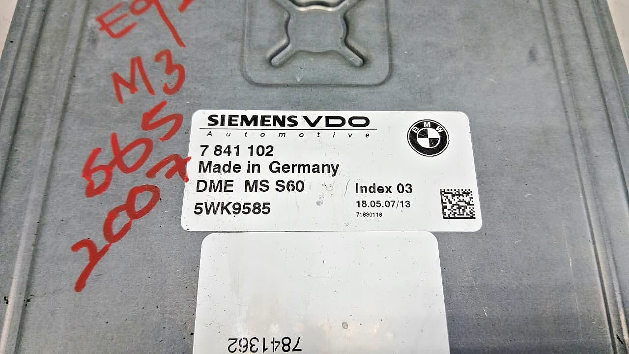 BMW M3 E92 E90  2007 S65 ENGINE CONTROL UNIT ECU KIT DME MS S60 7841102