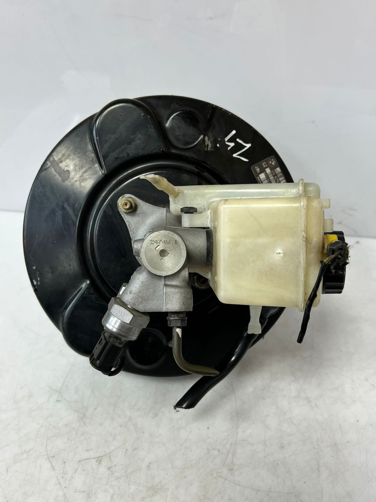 2003-2008 BMW Z4 E85 3.0 Brake Master Cylinder Servo 6757273 OEM