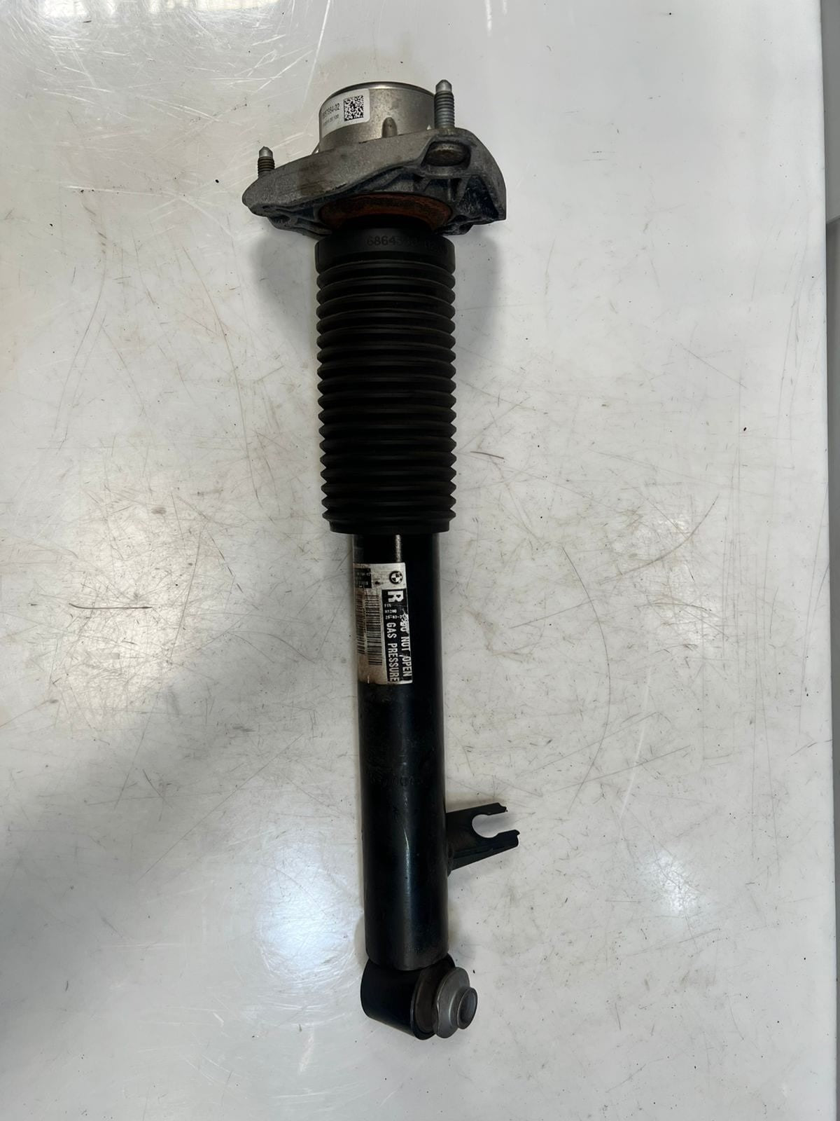2014-2018 BMW X5 F15 X6 F16 Rear Shock Absorber RIGHT DRIVE SIDE 6867866 OEM