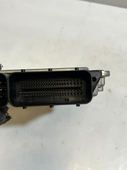 BMW F07 GT N57 530I Engine Control Unit ECU SET DDE+CAS4+1KEY 8577838 OEM