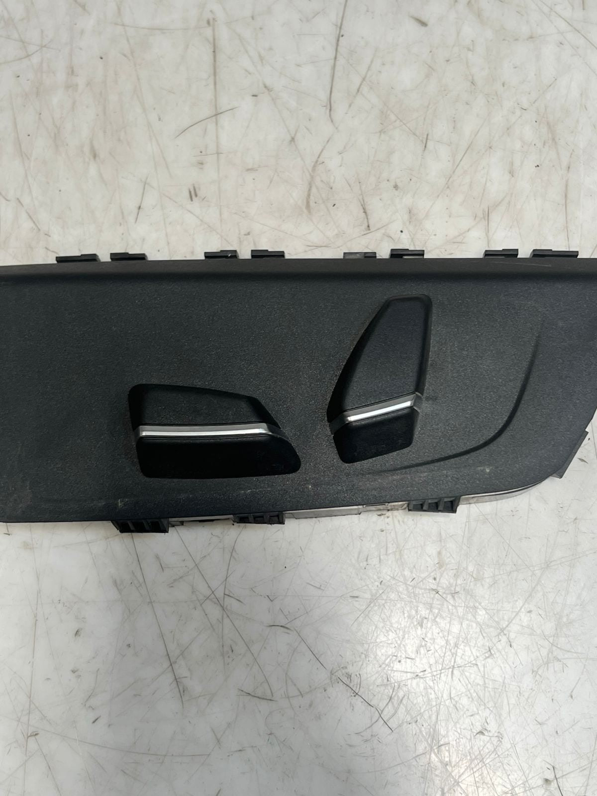 2015 BMW 5' X5 F15 FRONT Left Seat Control Switch 9273397 OEM