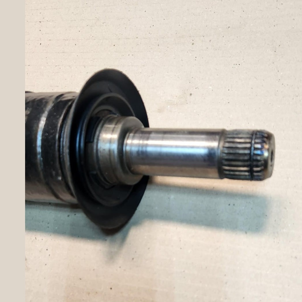 2016-2020 BMW X1 Rear Drive Shaft 7646867 X1 F48 xDrive 