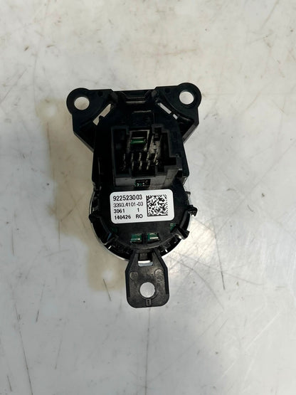 2013 BMW 5' F10 520D N47N Engine Control Unit (ECU) SET DDE+CAS4+2KEYS 8573257