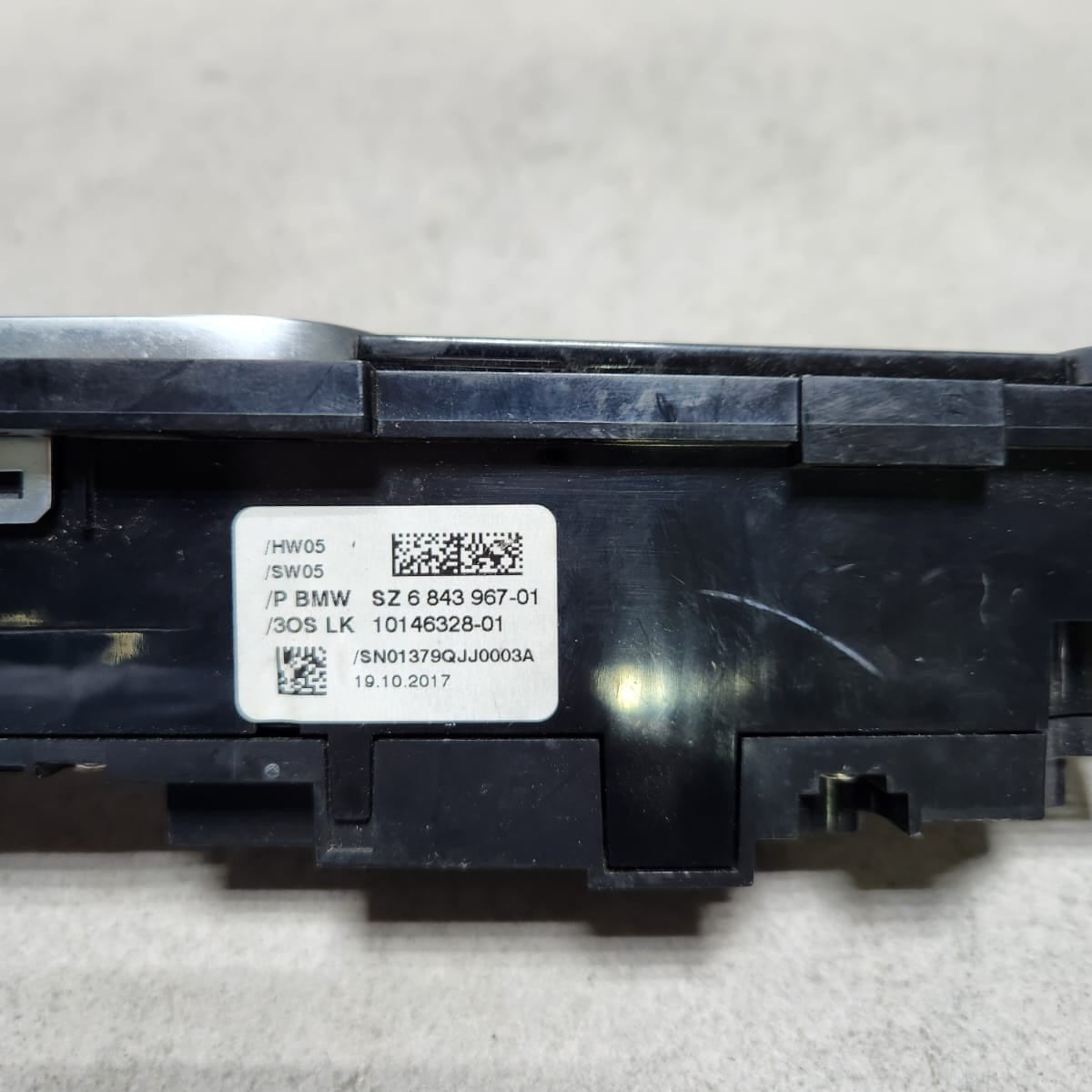 BMW Operating Unit Center Console 6843967 G32 6 Series GT