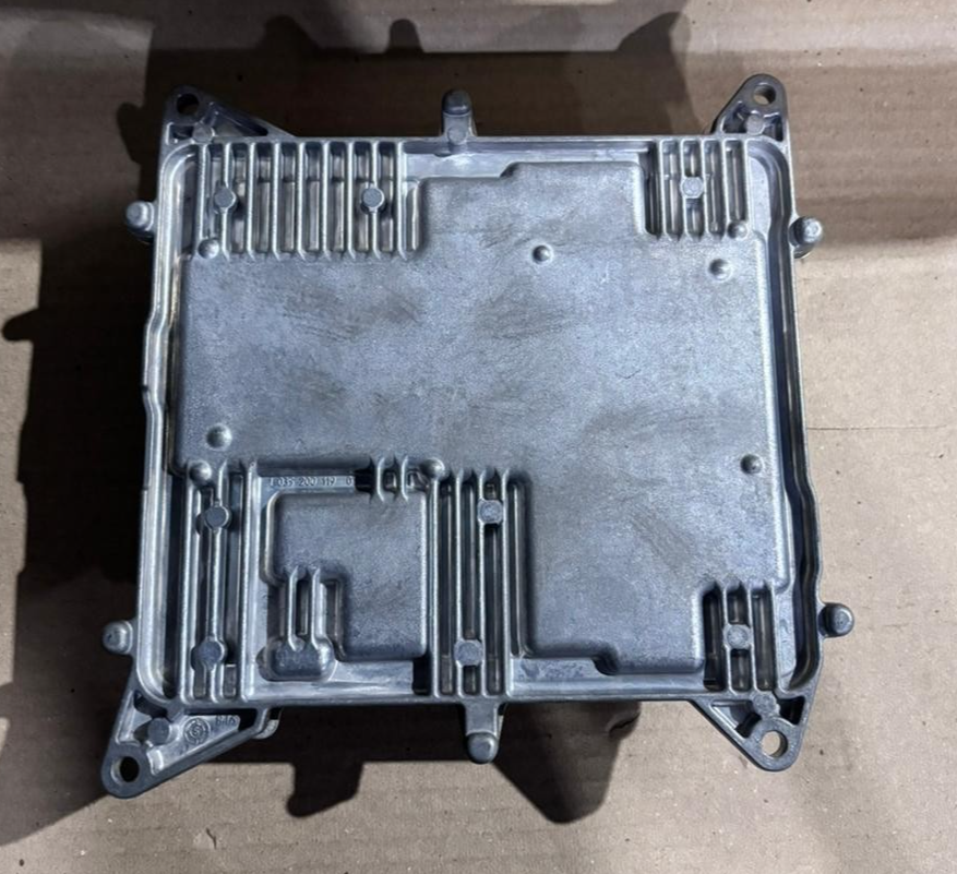 BMW X1 E89 Z4 PETROL N20 ENGINE CONTROL ECU DME MODULE SET 8643741