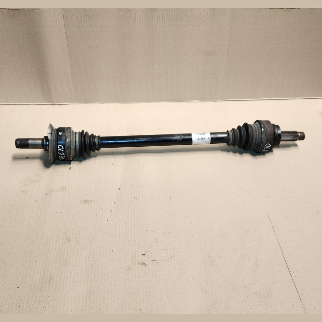 2008-2013 BMW X5 Rear Driveshaft 8609838 X5 E70  and X6 E71