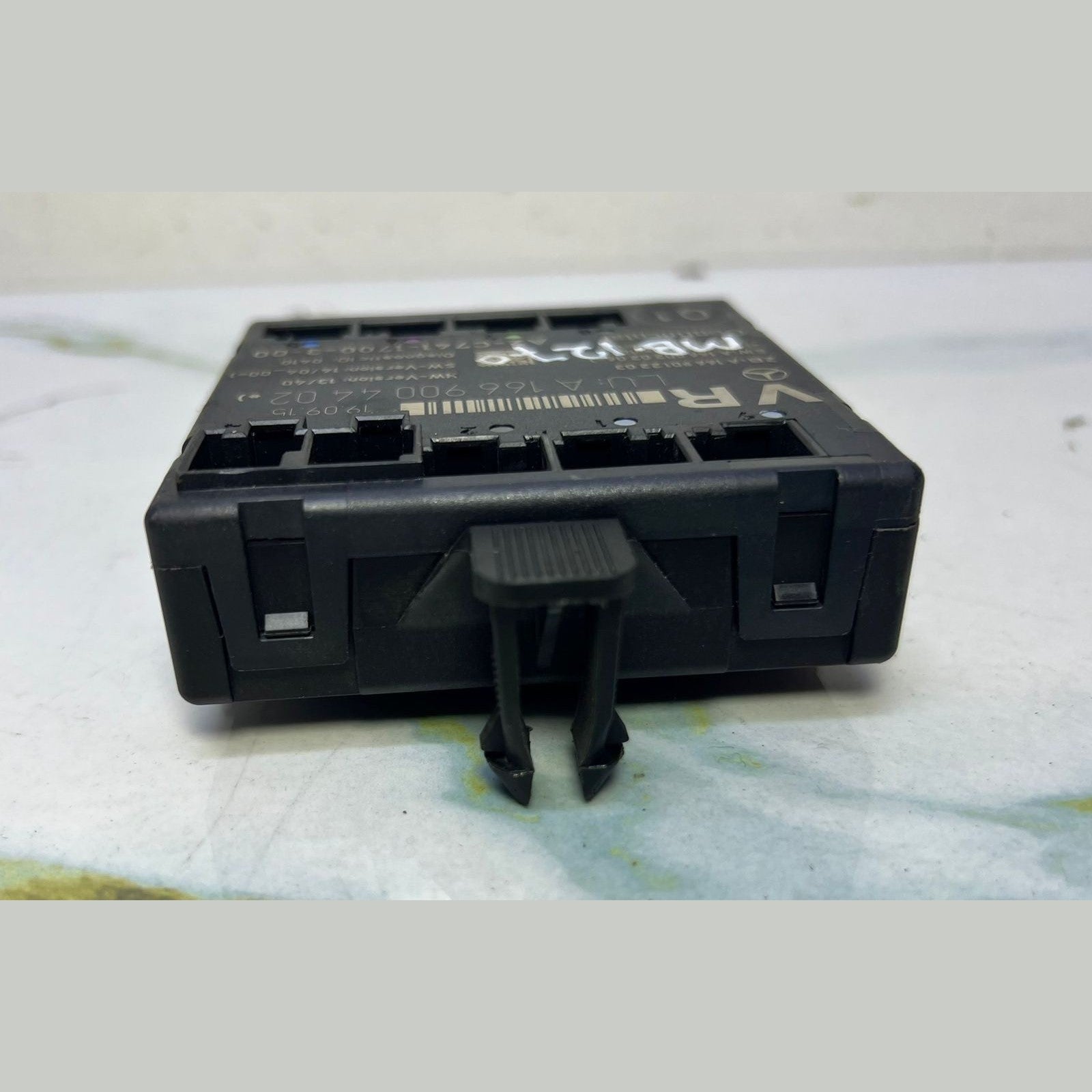 2014-2016 Mercedes-Benz GL350 ML450 Door Control Module A 1669004402