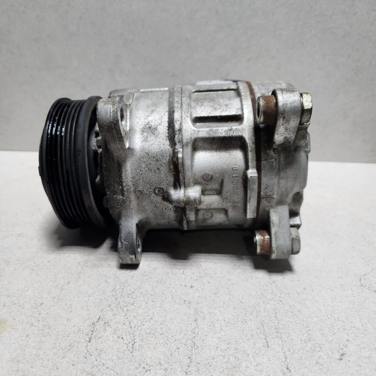2015-2018 BMW X3 Air Conditioning Compressor 9216467 X3 F25