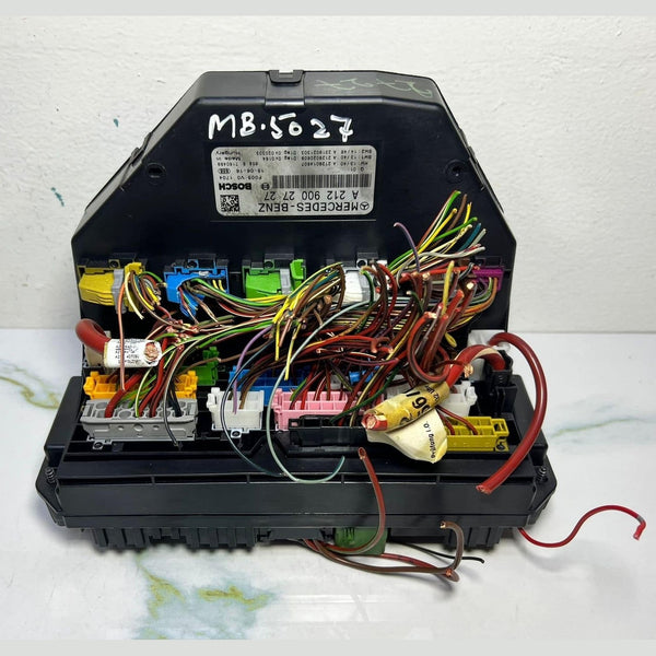 Mercedes Fuse And Relay Module A2129002727 CLS C218 X218