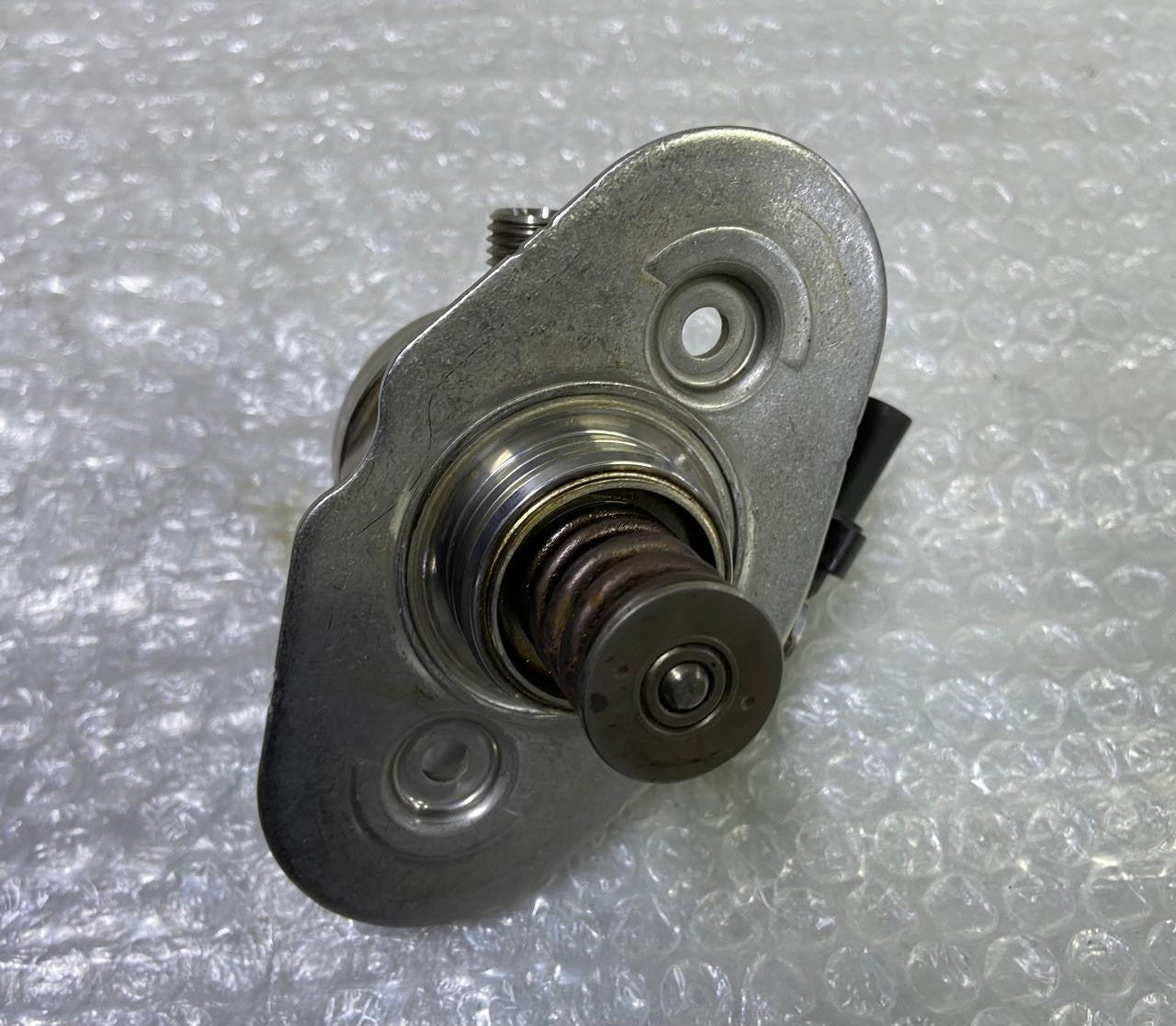 OEM BMW B38 B58 B46 F20 F22 F30 F31 F32 G30 High Pressure Fuel Pump 7642466