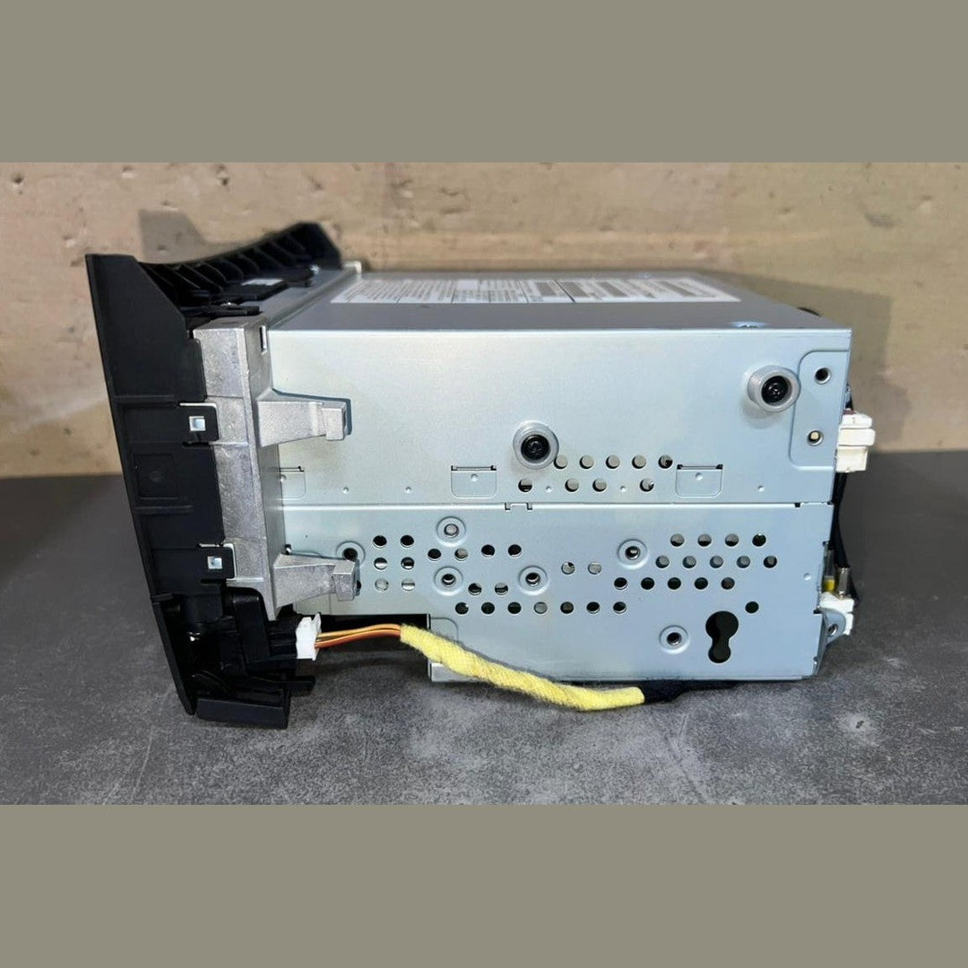 2010-2014 Mercedes W212 E-Class Radio Audio Head Unit CD Player A212 9005818 OEM