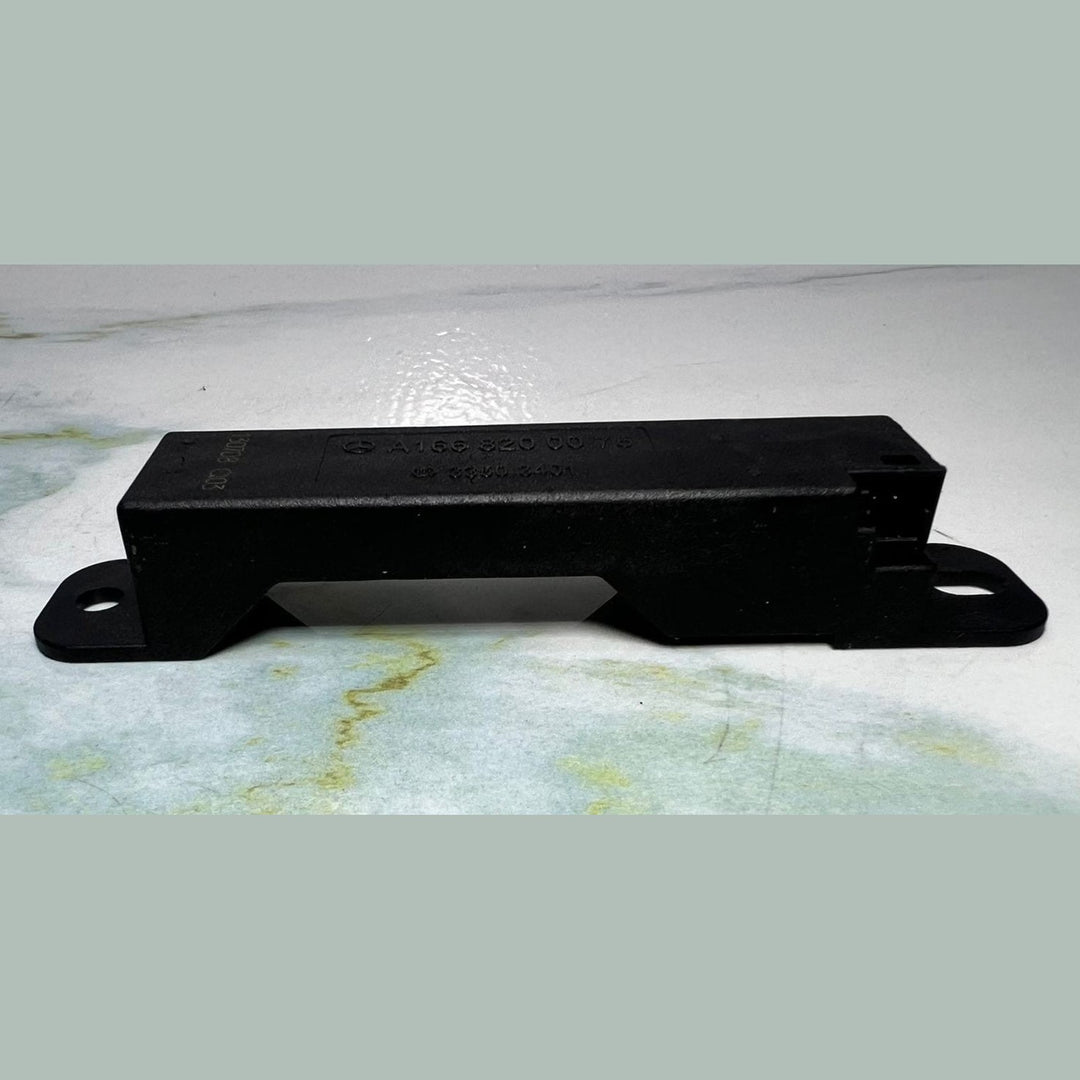 2010-2016 Mercedes-Benz GL450 Keyless Go Entry Antenna Module A1668200075 W166