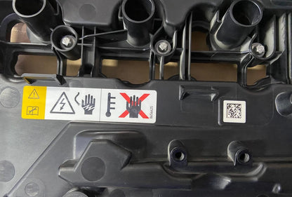 OEM BMW Cylinder Head Cover For B58B30P 2023 TO 2025 7952876 Geniune