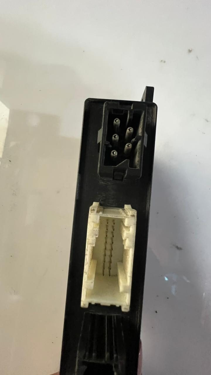 2001-2003 BMW 525i Door Control Module 6904245- E39 5-Series including 525i, 530