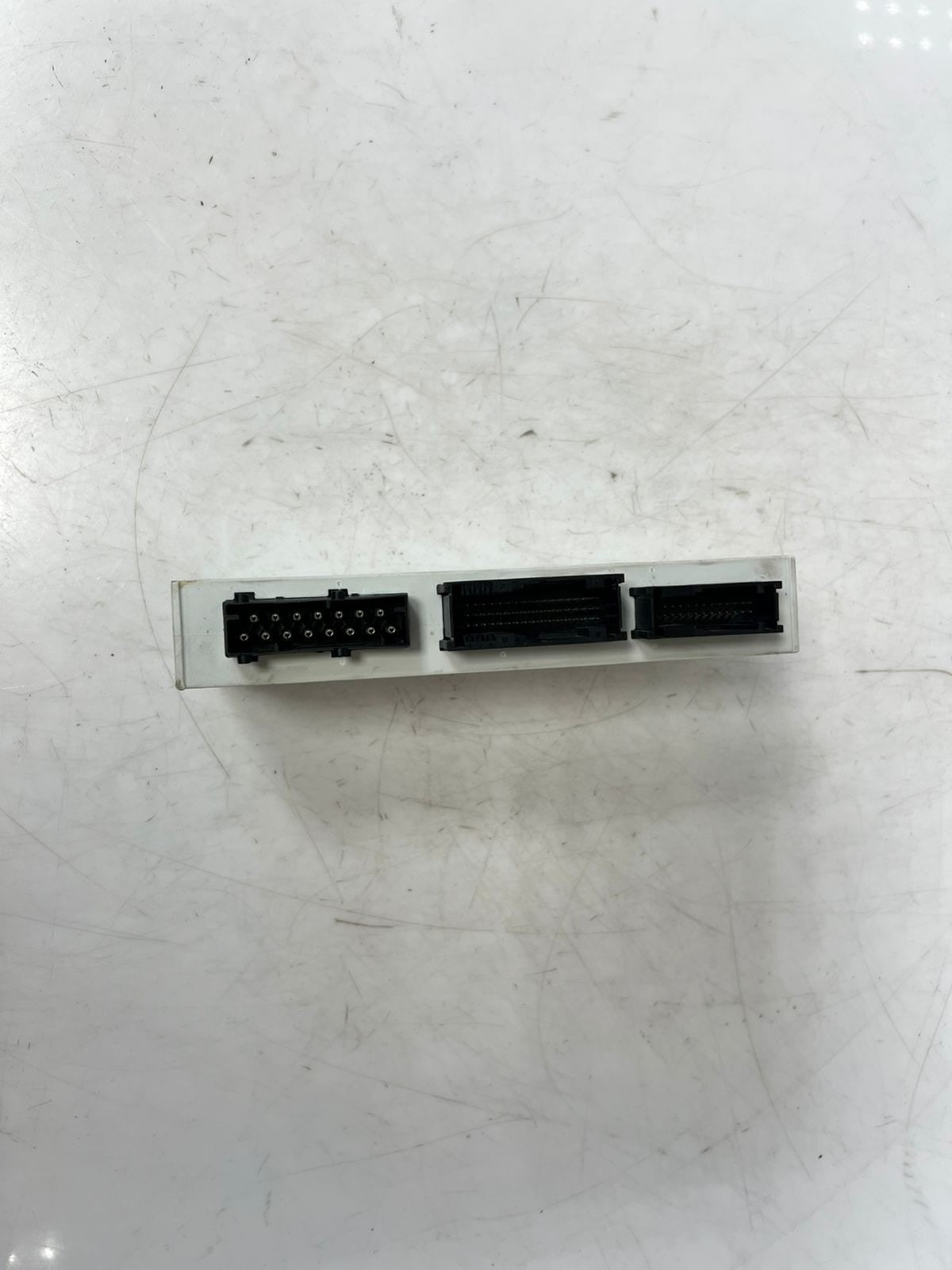 2003-2006 BMW 325i E46 3 Series 330CI Body Control Module 6932371 OEM