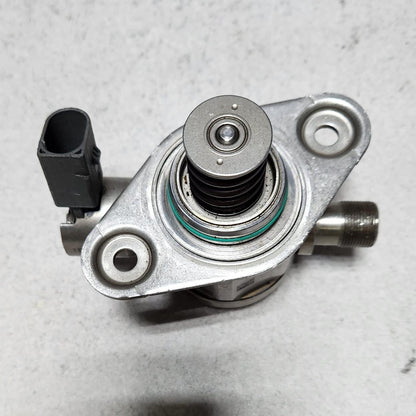 2012-2016 Mercedes-Benz C300 High Pressure Fuel Pump A2760700601 C E S Class 