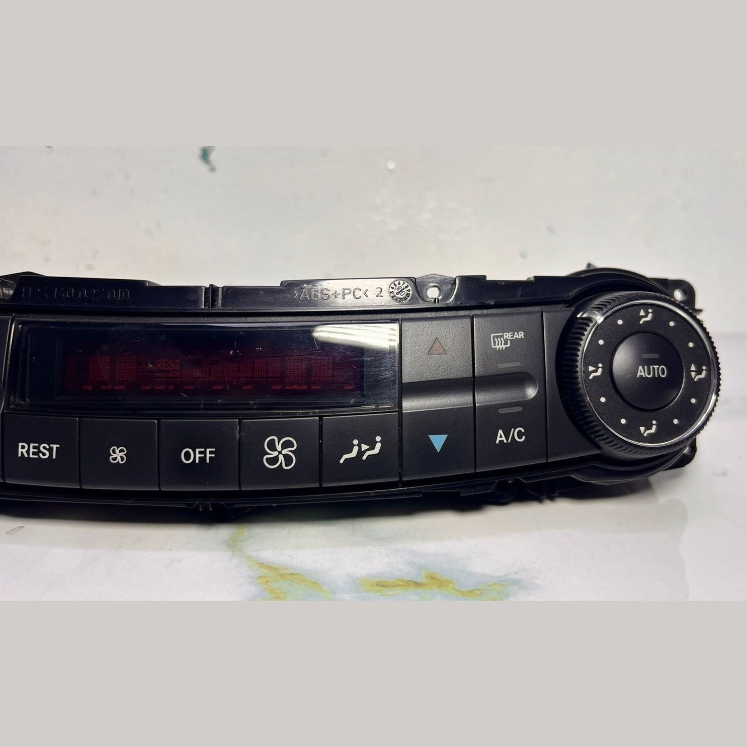 Mercedes-Benz A/C Heater Control Panel 211 830 2590 W211 E-Class