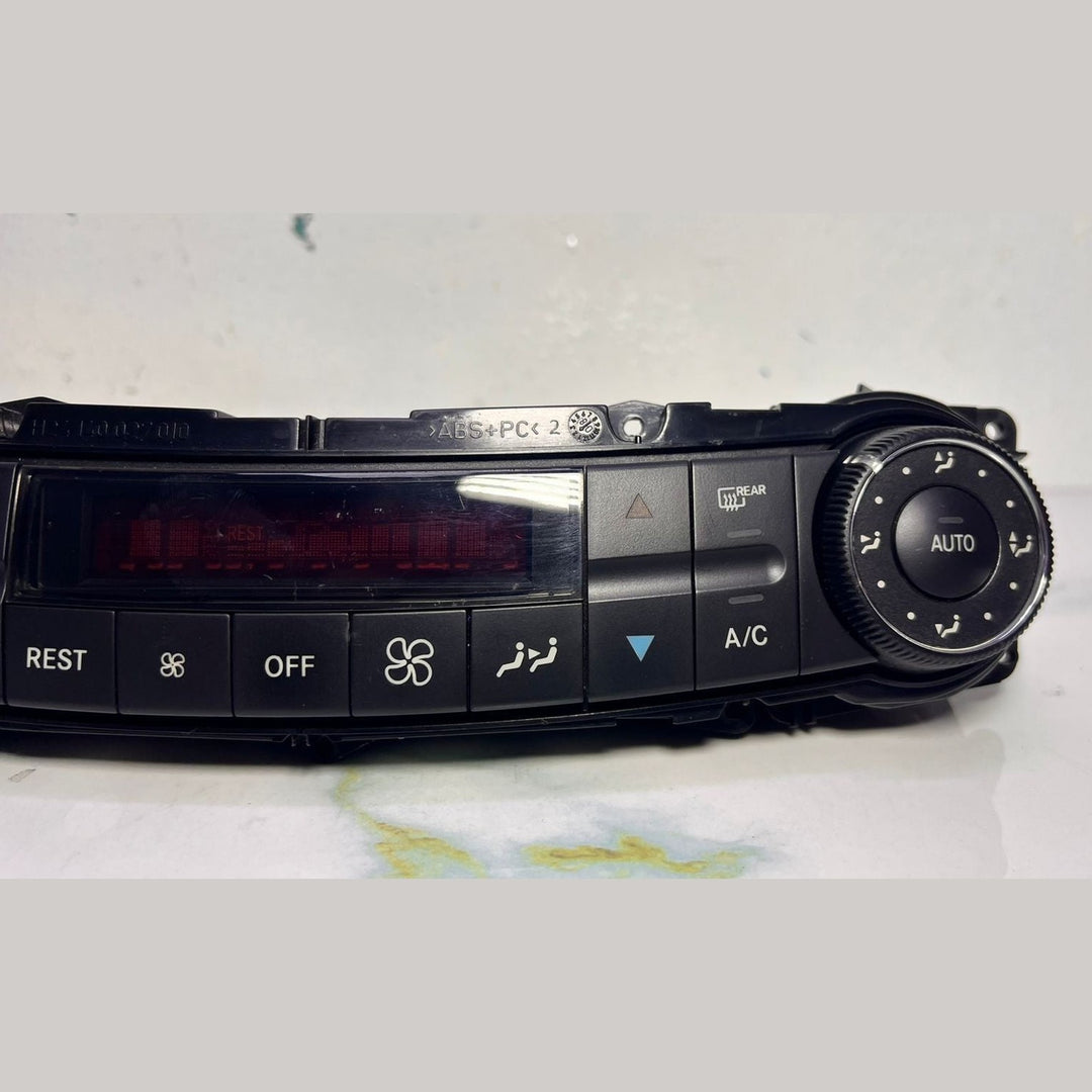 Mercedes-Benz A/C Heater Control Panel 211 830 2590 W211 E-Class