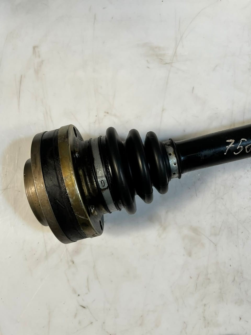 1999-2006 BMW X5 E53 Rear Output Drive Shaft AXLE 7500916 OEM