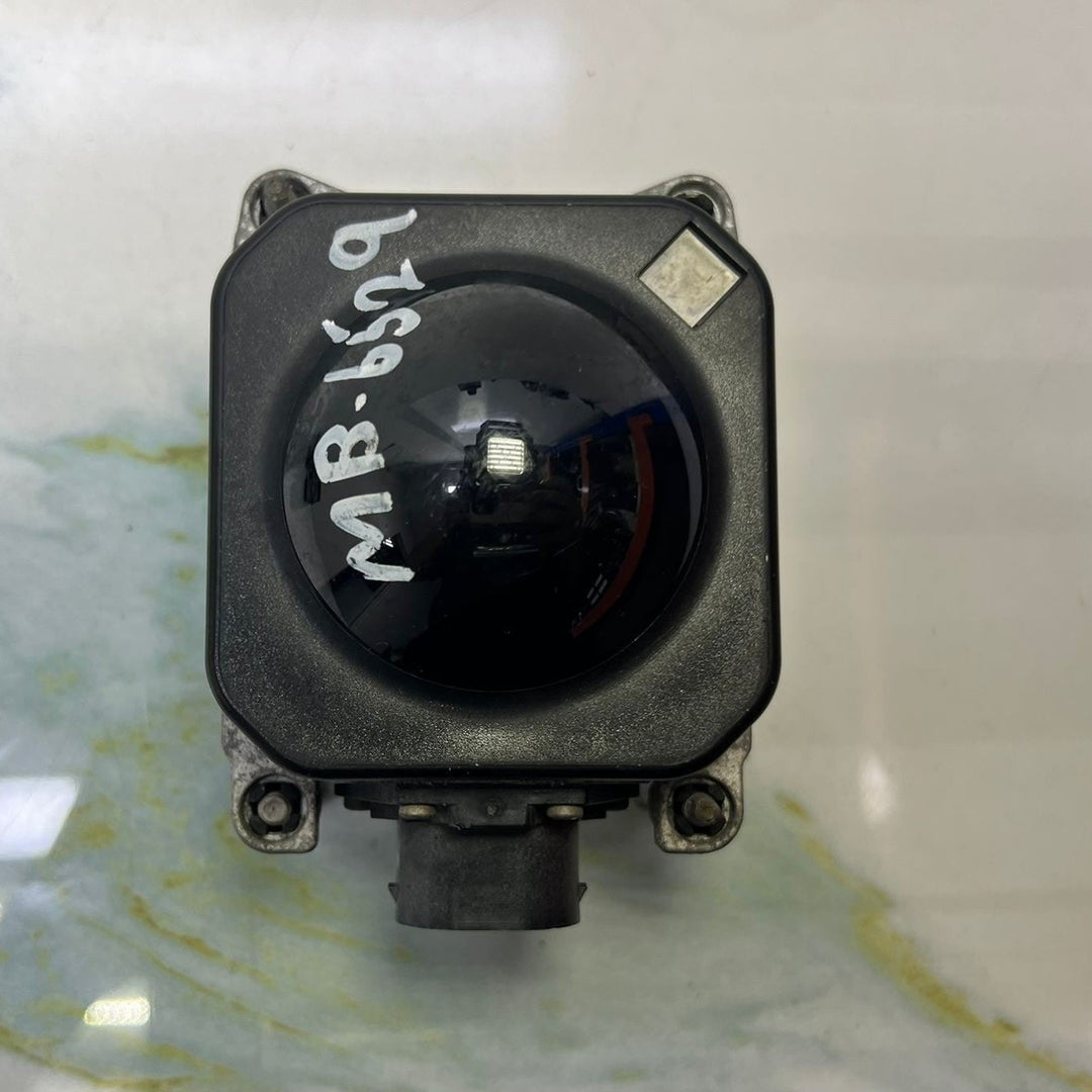 Mercedes Radar Sensor Distronic A2469008208 W246