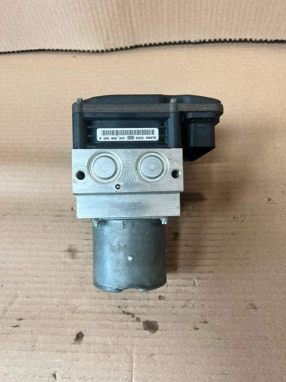 2010 BMW 5 Series F10 F11 4WD DXC DSC ABS CONTROL UNIT Pump 6799523 OEM
