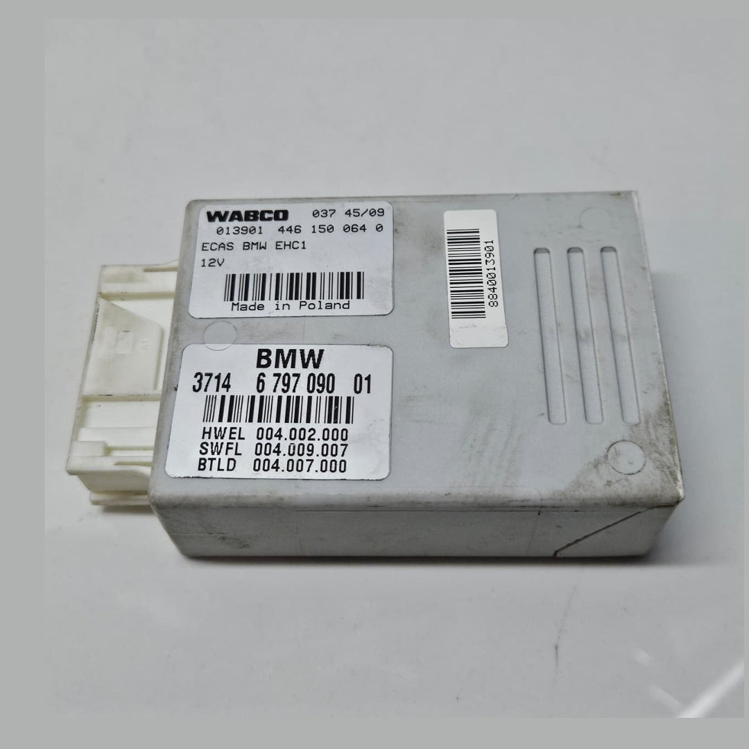 2010-2015 BMW 750i 535i, 550i F07 Air Suspension Control Module 6797090