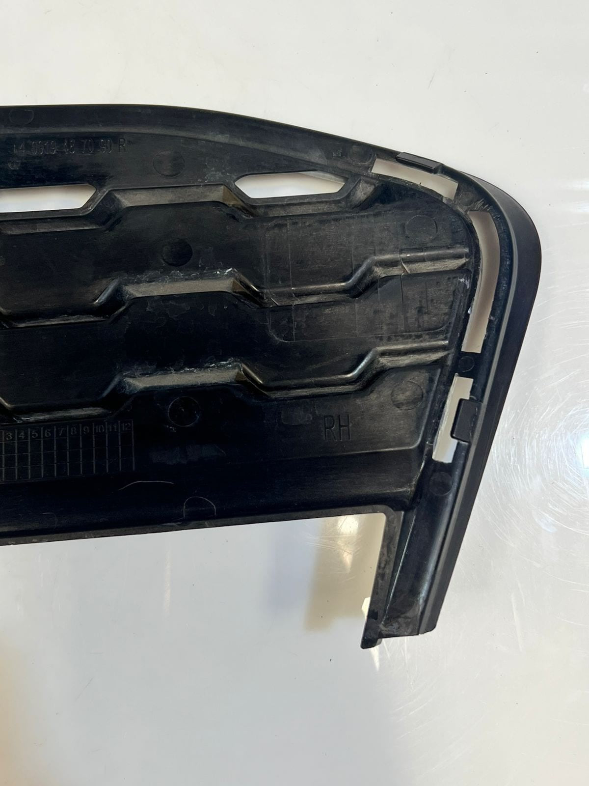 BMW 7 Series G11 G12 Bumper Air Grille Front Right Chrome M-Aero 8061128 OEM