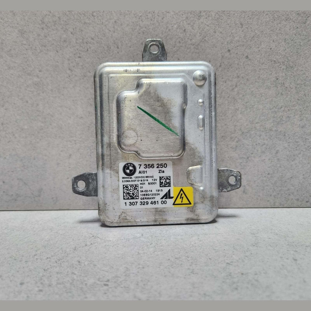 2012-2015 BMW X3 Xenon Headlight Ballast Control Unit 7356250 X5,3 Series E93 