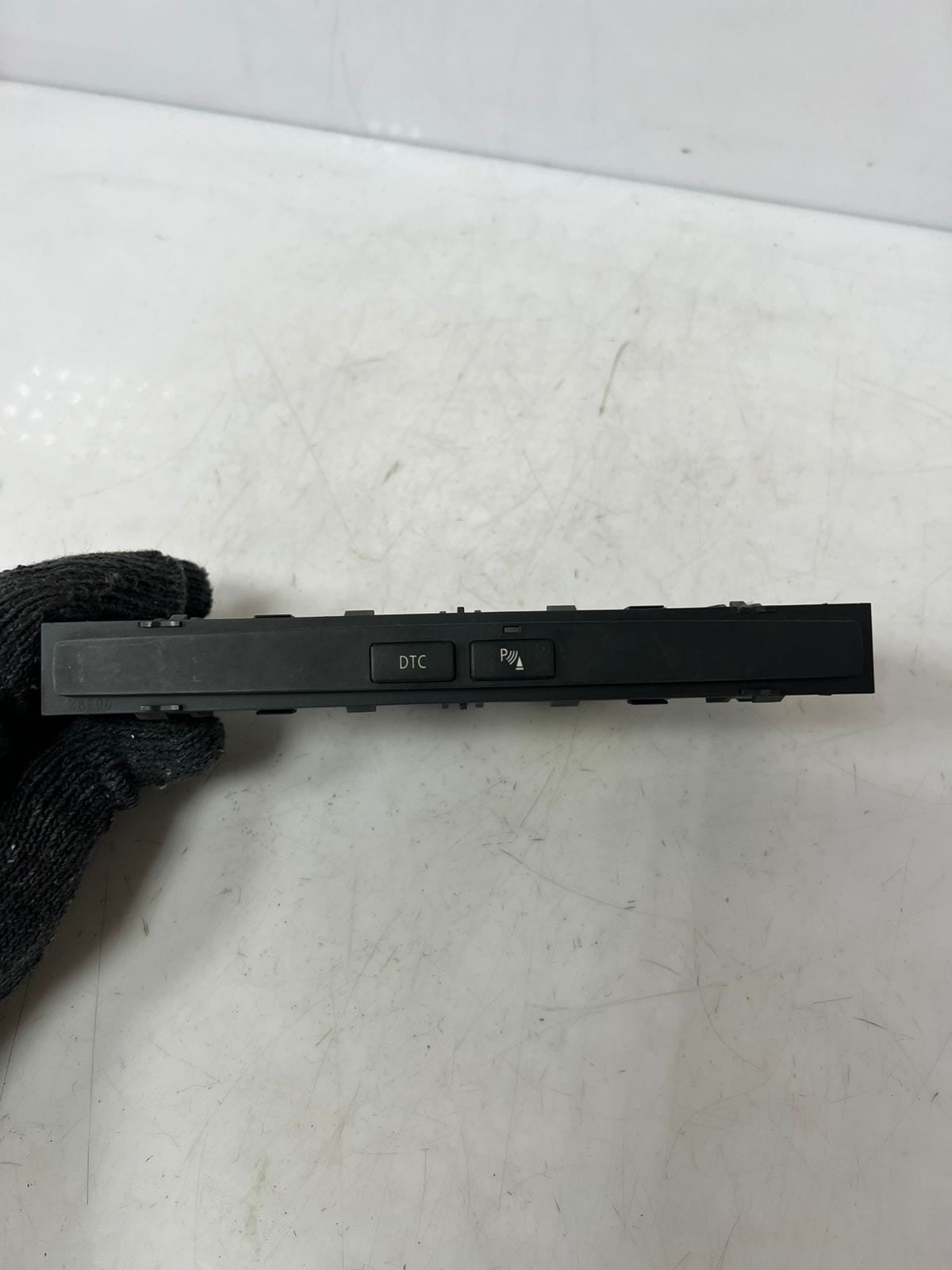 BMW 5 Series E60 E61 Dtc Switch Button Module Panel Front 6952478 OEM