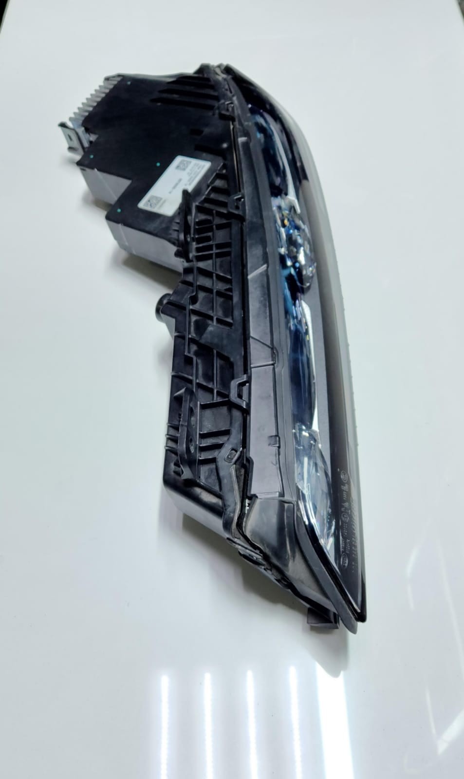 2023-2024 BMW 7 Series Left Headlight CRYSTAL 9879935 7 Series G70 OEM