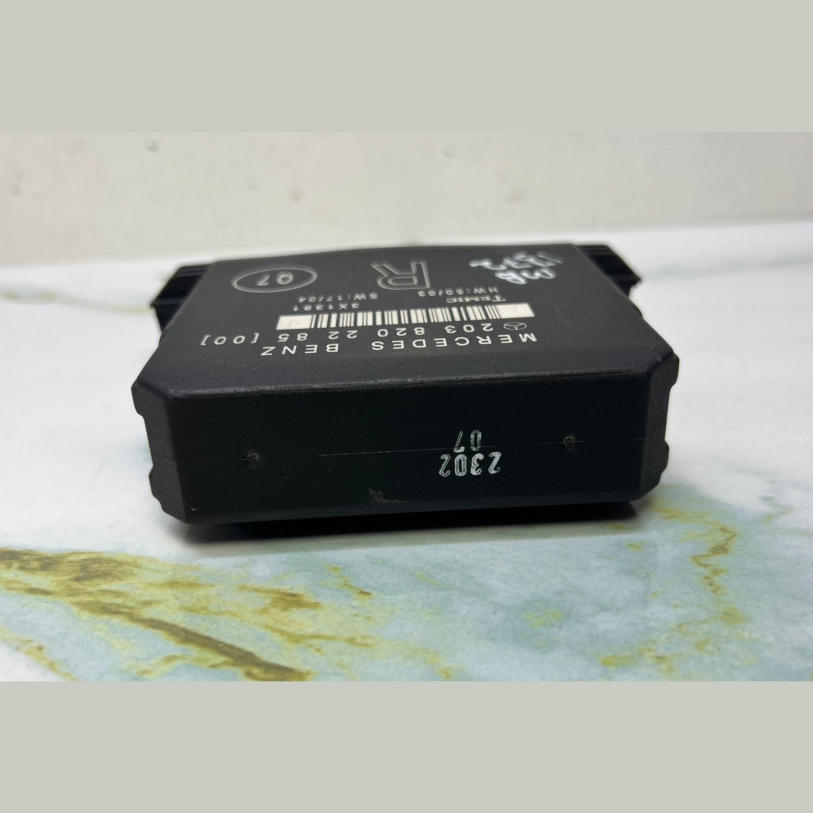 2002-2007 Mercedes-Benz C230 Door Control Unit 203 8202285 C-Class W203