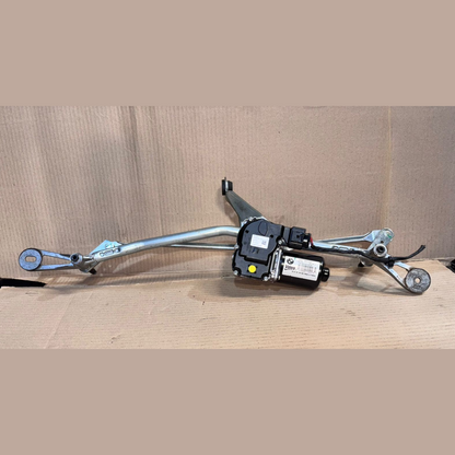 BMW G30 G31 2018  Wischermotor vorne wiper motor 9851351 LHD