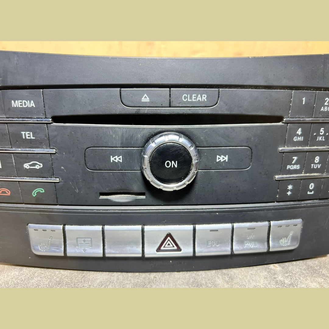 14–16 Mercedes-Benz W218 CLS Radio Audio Head Unit CD Player A218 9005607 OEM