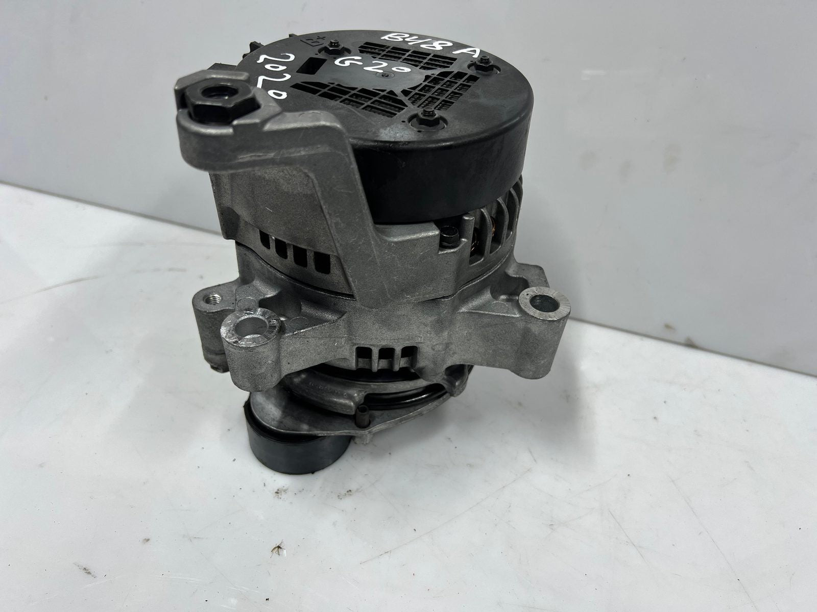 BMW Alternator 8654280