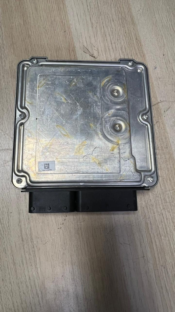 2013-2018 BMW Engine Control Unit ECU DDE 8582803 for F10 F11 F15 X5 DIESEL